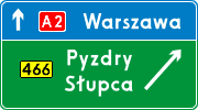 Drogowskaz tablicowy umieszczany nad jezdnią na autostradzie E-2d